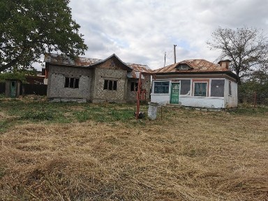 Casa + teren (accept și plata în rate) intravilan 2.000 mp Negrași Argeș - construcție nouă la gri