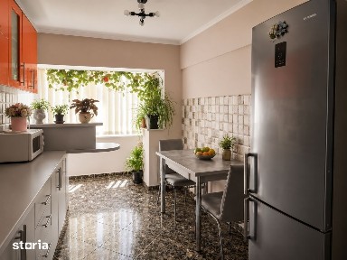 Apartament 3 camere - Ultracentral, Rădăuți, etaj 1
