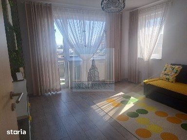Apartament 3 camere + loc de parcare - zona Tractorul/Nicolae Labis