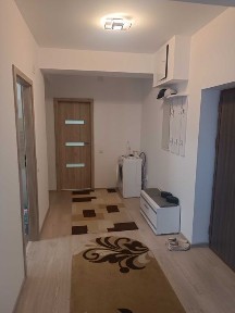 Vând apartament doua camere, strada Banului