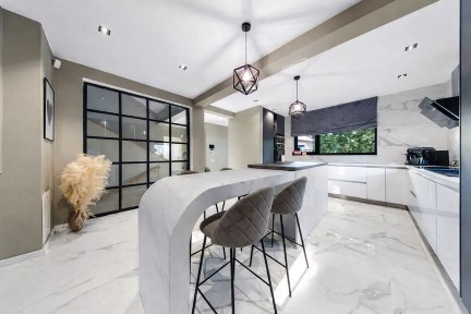 Vilă de lux exclusivistă - Calea Turzii - zona Faget - 1000 MP Teren