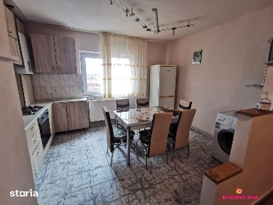 Proprietar ofer spre inchiriere apartamet de lux cu 3 camere zona Supeco