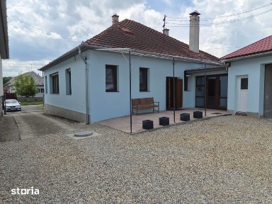 Spatiu birouri 200mp +4 locuri parcare zona centrala Turda