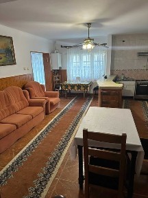 Casă spațioasă P+E 261 mp + 700 mp teren - Băicoi, direct proprietar!