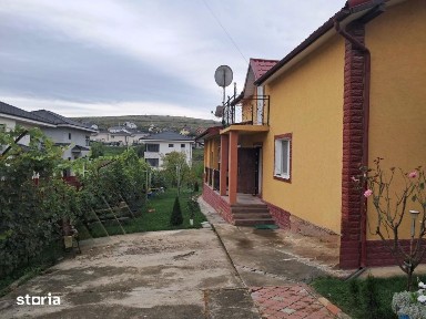 Casa individuala de vanzare l 197 mp utili l 1000 mp teren l Apahida
