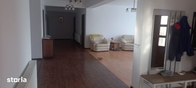 Casa 4 camere,235 mp ! Teren 1174 mp! La cheie ! Zona Apahida !