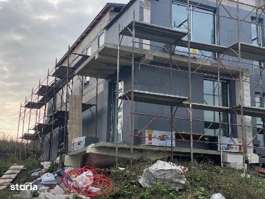 Casa de vanzare, 136 mp, semifinisata, teren 700 mp,in Chinteni