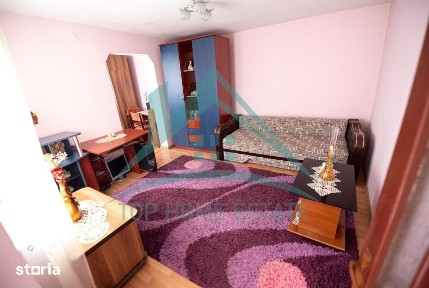 De vanzare casa cu 3 camere, in zona semicentrala!