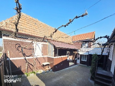 Araneag, Tarnova, Arad