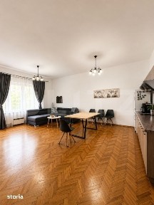 Cladire istorica, apartament, 4 camere- 130 mp, etaj 1, zona Centrala