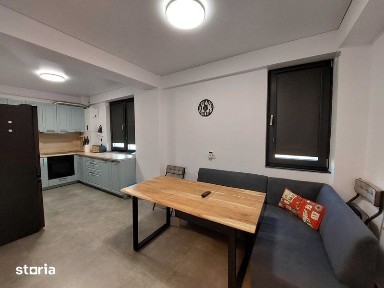 Inchiriez apartament 2 camere 73m Zona Universitate parcare dotari top