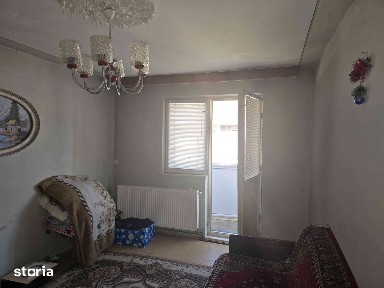 Apartament 3 camere Codlea decomandat et 2/4 9 Mai