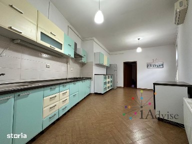 Apartament Vanzare cu suprafata generoasa in Centrul Istoric