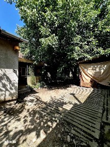 Casa in Tinca, centrala, 3 camere cu strada asfaltata