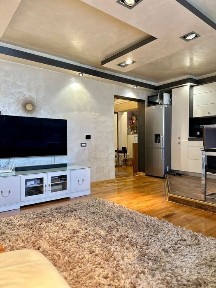 PROPRIETAR-3 camere decomandat - 70 mp mobilat si utilat modern langa Continental -LIBER !