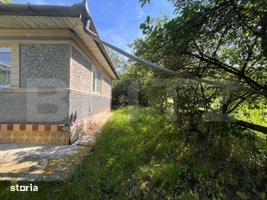 Casa individuala de vanzare, 83 mp + 1700 mp teren - Mociu