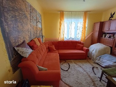 Casa cu 3 camere si garaj / str. PACII