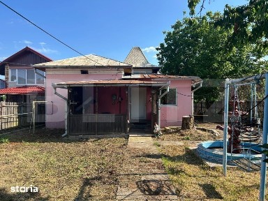 Casa 140 mp, teren 2.453 mp, toate utilitatile - acces direct la DN7