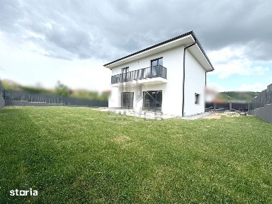 Casa unifamiliala cu teren de 500 mp in zona centrala.