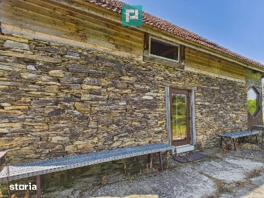 Casă de vacanță cu 2 corpuri si view în Dulcele