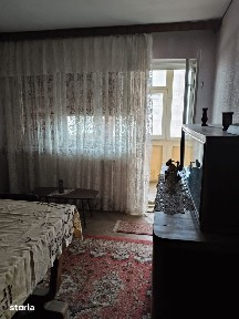Vând apartament 3 camere zona Spiru Haret județul Buzău