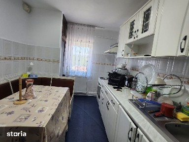 2 Camere mobilat si utilat complet.