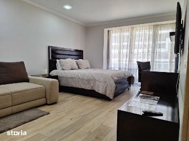 Garsonieră cu balcon, parter în Tractorul