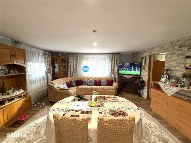 Vila 5 cam, Garaj, 450 teren, asfalt, Omenia Valea Adanca Iasi