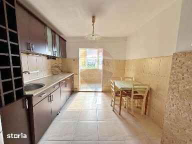 Închiriere apartament 3 camere, Micalaca, Arad