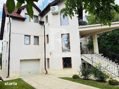Casă Spațioasă cu 2 Apartamente | Teren 1.100 mp | Marghita
