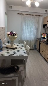 Apartament 3 camere-Zona Lipovei, etaj 2