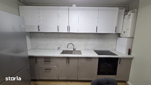 Închiriez apartament 3 camere în bloc nou