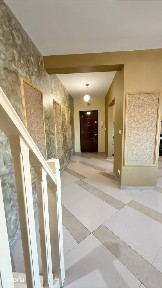 Apartament 2 camere, balcon, etaj 5 Dambovita