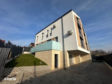 Duplex 240 mp, D+P+E+M, zona linistita de case, panorama deosebita !