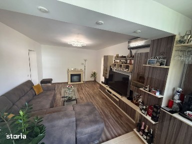 Apartament 3 camere zona Delfinariu - Bld. Mamaia cu Centrala