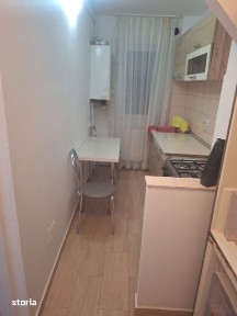 Inchriez apartament