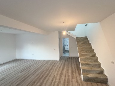Casa P+1E / Geamăna/Bradu /TVA INCLUS/1km de pitesti
