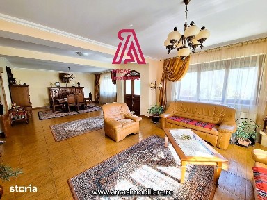 Casa de vanzare 6 camere, teren 469 mp Ultracentral!