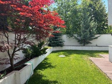 Persoana fizica, apartament cu gradina 140mp