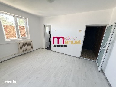 Apartament 2 camere,zona Neptun,etaj 3