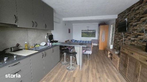 Casa Triplex pe colț in Rediu, Iasi cu acces din strada Soarelui