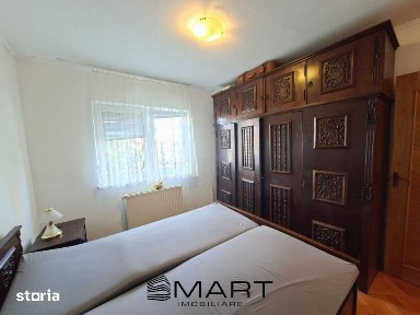Apartament 3 camere decomandate zona Scoala de Inot