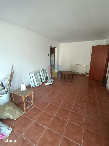Spatiu comercial, 60 mp, 3 camere, vitrina stradala, zona Ultra Centr