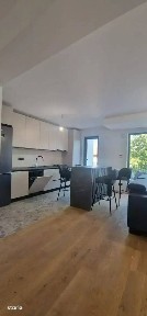 Studio luminos, bine compartimentat - Zona Marriott