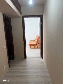Apartament 3 camere, 49 mp, renovat recent centrala proprie, zona Crai