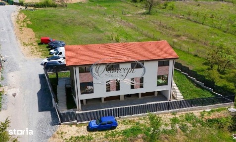 Duplex cu garaj pe strada Oasului