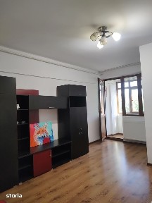 Garsonieră cu balcon, mobilată, aproape de facilități