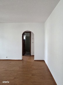 Apartament 2 camere semidecomandat zona ANAF - Adjud