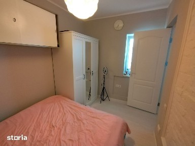Garsoniera la casa,cu terasa 20 mp, recent renovata, zona Centrala