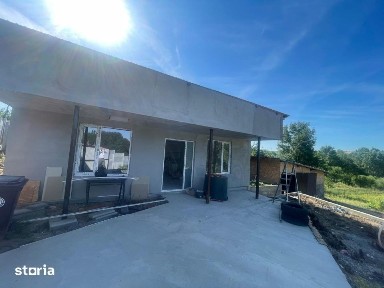 Casa de vanzare, 72 mp, 1500 mp teren, zona Baleasa